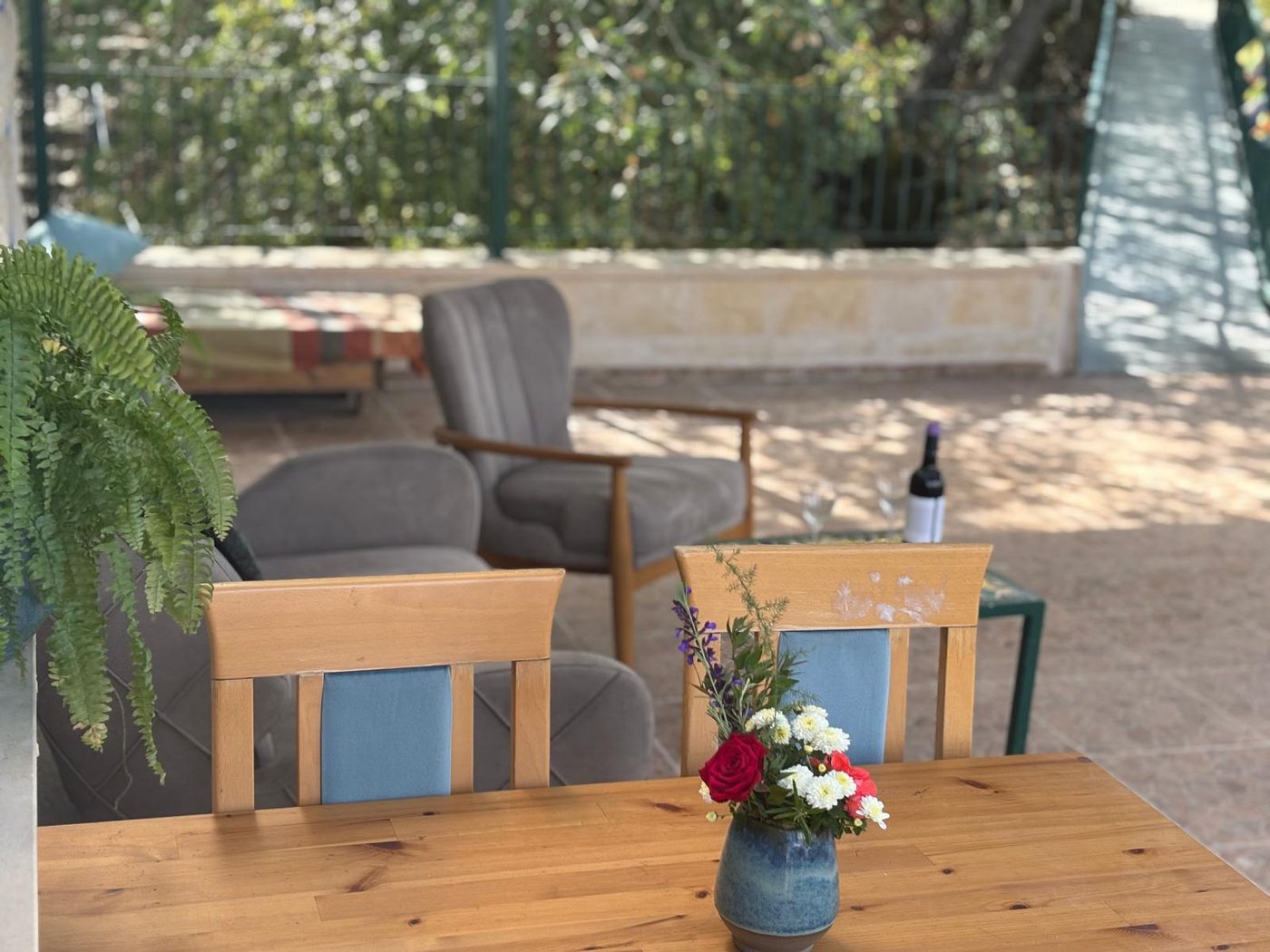 בשקט שלך 7